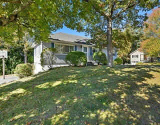 11 Woodland Hts, Ware, Massachusetts, 3 Bedrooms Bedrooms, 8 Rooms Rooms,1 BathroomBathrooms,Residential,For Sale,Woodland Hts,73439100