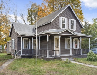 2 Maple Street, Shirley, Massachusetts, 3 Bedrooms Bedrooms, 7 Rooms Rooms,1 BathroomBathrooms,Residential,For Sale,Maple Street,73448014