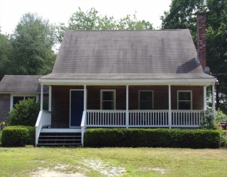 29 Beach St, Middleboro, Massachusetts, 3 Bedrooms Bedrooms, 8 Rooms Rooms,1.5 BathroomsBathrooms,Residential,For Sale,Beach St,73408771
