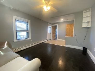 4 Barrett, Boston, Massachusetts, 2 Bedrooms Bedrooms, 5 Rooms Rooms,1 BathroomBathrooms,Residential Lease,For Rent,Barrett,73452342