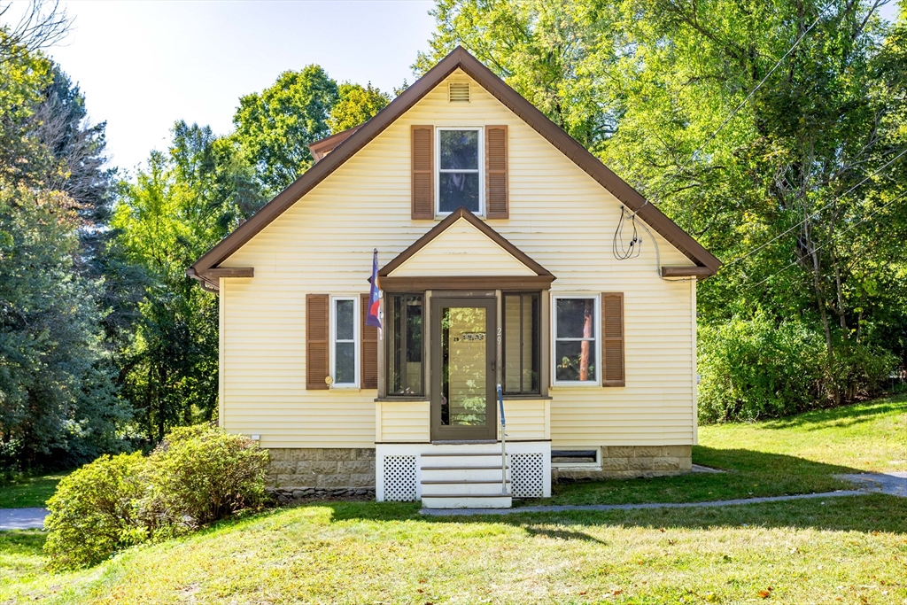 29 West St, Lunenburg, Massachusetts, 3 Bedrooms Bedrooms, 6 Rooms Rooms,1 BathroomBathrooms,Residential,For Sale,West St,73433940