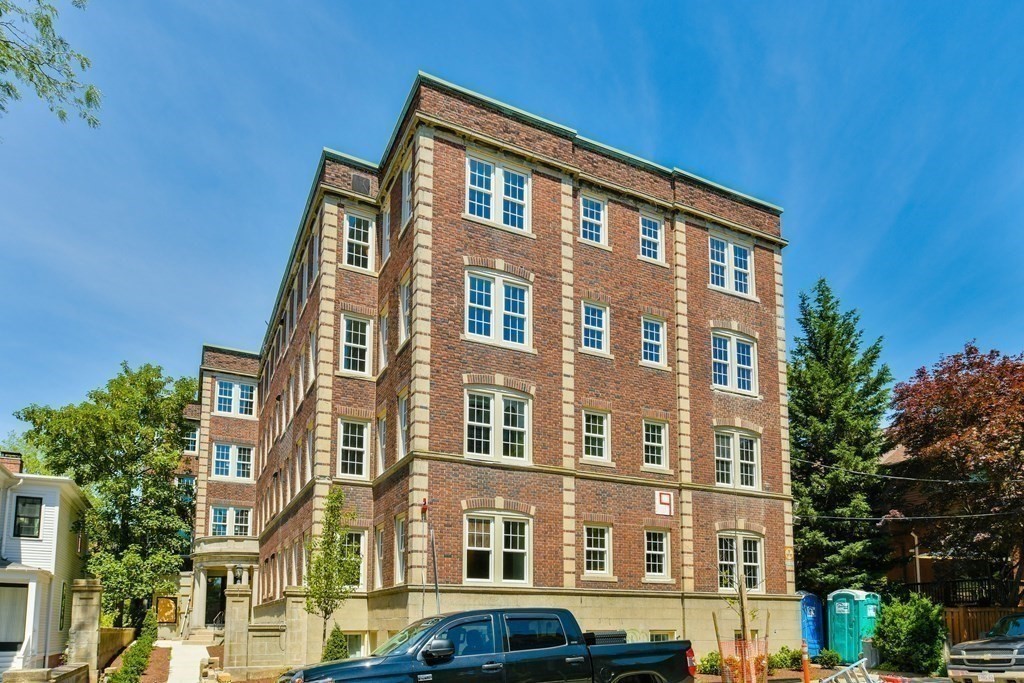 9 Dana St, Cambridge, Massachusetts, 2 Bedrooms Bedrooms, 3 Rooms Rooms,1 BathroomBathrooms,Residential Lease,For Rent,Dana St,73426796