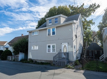 12 Clark Rd, Revere, Massachusetts, 5 Bedrooms Bedrooms, 12 Rooms Rooms,3 BathroomsBathrooms,Residential Income,For Sale,Clark Rd,73442898