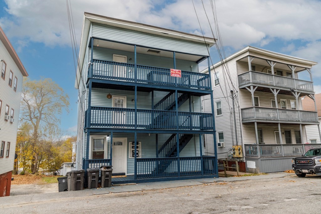 13 Greenwood Street, Gardner, Massachusetts, 3 Bedrooms Bedrooms, 5 Rooms Rooms,1 BathroomBathrooms,Residential Lease,For Rent,Greenwood Street,73451549