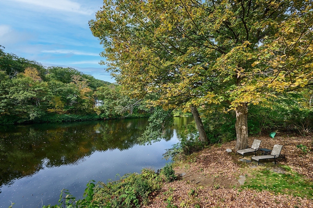 94 Main Street, Shelburne, Massachusetts, 3 Bedrooms Bedrooms, 8 Rooms Rooms,2 BathroomsBathrooms,Residential,For Sale,Main Street,73439934