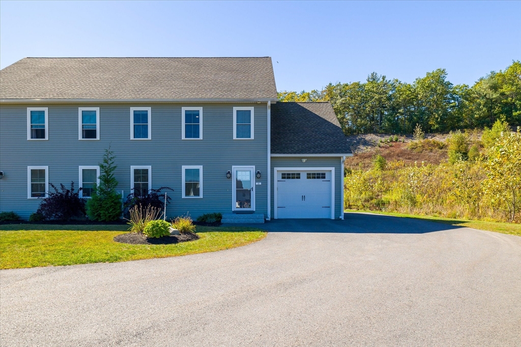 4B Tandem Dr, Westminster, Massachusetts, 4 Bedrooms Bedrooms, 6 Rooms Rooms,2.5 BathroomsBathrooms,Residential,For Sale,Tandem Dr,73438928