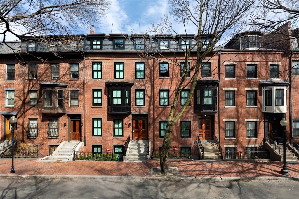211 W Springfield Street, Boston, Massachusetts, 5 Bedrooms Bedrooms, 20 Rooms Rooms,5 BathroomsBathrooms,Residential Income,For Sale,W Springfield Street,73386988