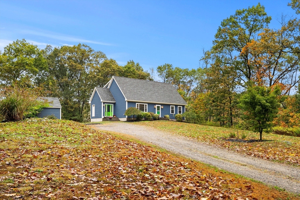266 Washington Street, Boxford, Massachusetts, 3 Bedrooms Bedrooms, 7 Rooms Rooms,2.5 BathroomsBathrooms,Residential,For Sale,Washington Street,73444298