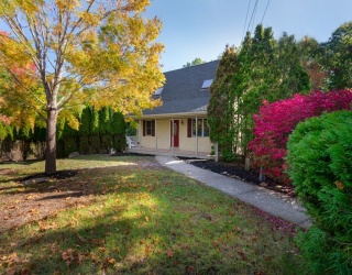 103 Mayflower Ln, Wareham, Massachusetts, 3 Bedrooms Bedrooms, 7 Rooms Rooms,2 BathroomsBathrooms,Residential,For Sale,Mayflower Ln,73446876