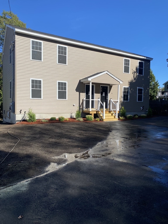 6 Plant Terrace, Lawrence, Massachusetts, 6 Bedrooms Bedrooms, 10 Rooms Rooms,3 BathroomsBathrooms,Residential Income,For Sale,Plant Terrace,73437933