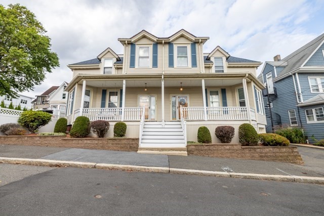 212-214 Bradstreet Ave, Revere, Massachusetts, 6 Bedrooms Bedrooms, 12 Rooms Rooms,3.5 BathroomsBathrooms,Residential Income,For Sale,Bradstreet Ave,73437275