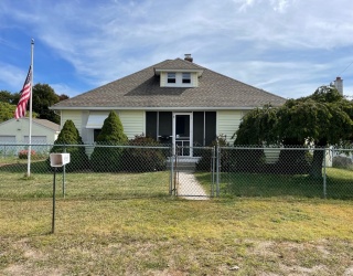 172-174 Cedar Street, Ludlow, Massachusetts, 3 Bedrooms Bedrooms, 9 Rooms Rooms,2 BathroomsBathrooms,Residential Income,For Sale,Cedar Street,73434313