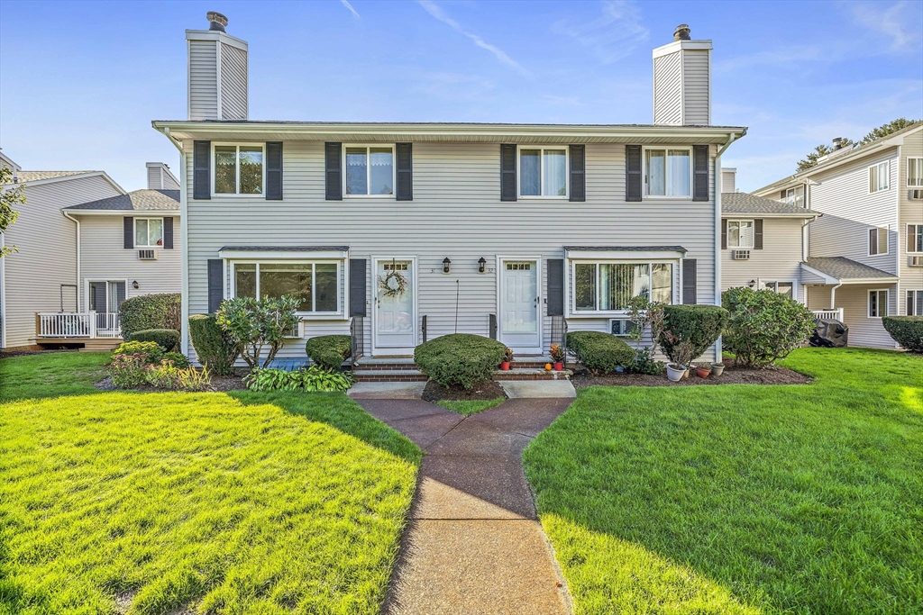 10 Erick Rd, Mansfield, Massachusetts, 2 Bedrooms Bedrooms, 4 Rooms Rooms,2 BathroomsBathrooms,Residential,For Sale,Erick Rd,73442288