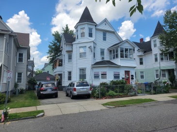 68 Waverly St, Springfield, Massachusetts, 6 Bedrooms Bedrooms, 15 Rooms Rooms,3 BathroomsBathrooms,Residential Income,For Sale,Waverly St,73419294