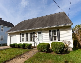 315 Lenox Ave, Pittsfield, Massachusetts, 2 Bedrooms Bedrooms, 4 Rooms Rooms,1 BathroomBathrooms,Residential,For Sale,Lenox Ave,73438724