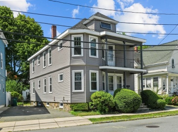 246 Euclid Ave, Lynn, Massachusetts, 4 Bedrooms Bedrooms, 11 Rooms Rooms,2 BathroomsBathrooms,Residential Income,For Sale,Euclid Ave,73419944