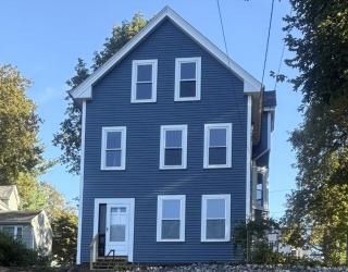 585 Washington, Haverhill, Massachusetts, 6 Bedrooms Bedrooms, 11 Rooms Rooms,2 BathroomsBathrooms,Residential Income,For Sale,Washington,73441033