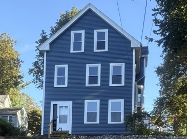 585 Washington, Haverhill, Massachusetts, 6 Bedrooms Bedrooms, 11 Rooms Rooms,2 BathroomsBathrooms,Residential Income,For Sale,Washington,73441033