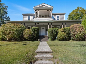 941 Allen St, Springfield, Massachusetts, 6 Bedrooms Bedrooms, 10 Rooms Rooms,2.5 BathroomsBathrooms,Residential Income,For Sale,Allen St,73434146