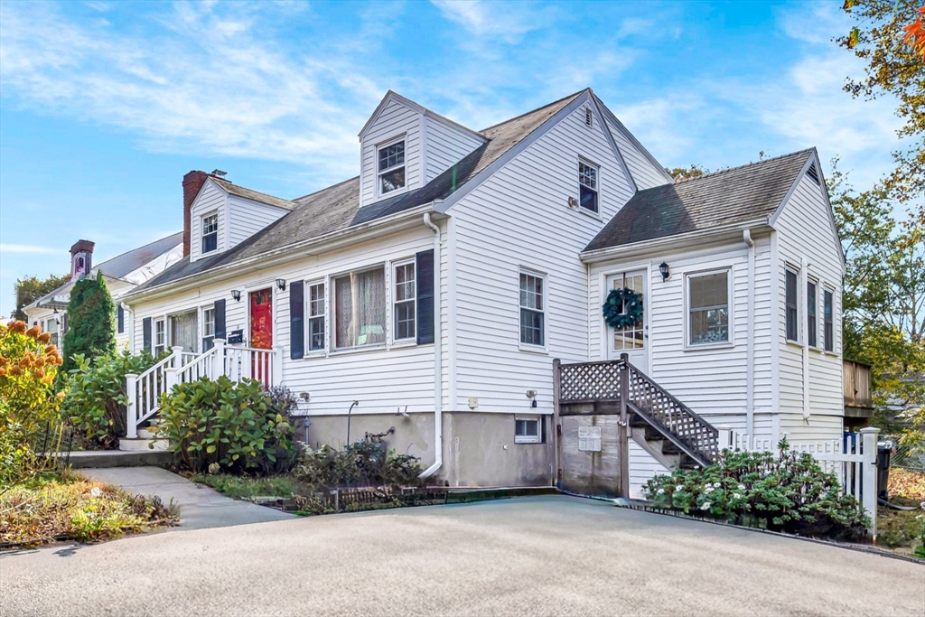 16 Wilbur Ave, Arlington, Massachusetts, 3 Bedrooms Bedrooms, 7 Rooms Rooms,2 BathroomsBathrooms,Residential,For Sale,Wilbur Ave,73447204