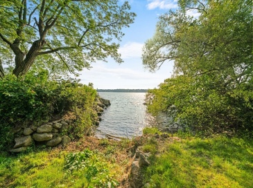 165 Plymouth Blvd, Westport, Massachusetts, 3 Bedrooms Bedrooms, 5 Rooms Rooms,2 BathroomsBathrooms,Residential,For Sale,Plymouth Blvd,73328991 165 Plymouth Blvd, Westport, Massachusetts, 3 Bedrooms Bedrooms, 5 Rooms Rooms,2 BathroomsBathrooms,Residential,For Sale,Plymouth Blvd,73328991