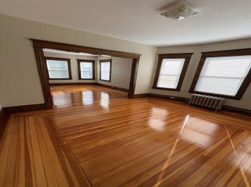 356 Springfield Street, Chicopee, Massachusetts, 2 Bedrooms Bedrooms, 5 Rooms Rooms,1 BathroomBathrooms,Residential Lease,For Rent,Springfield Street,73455973