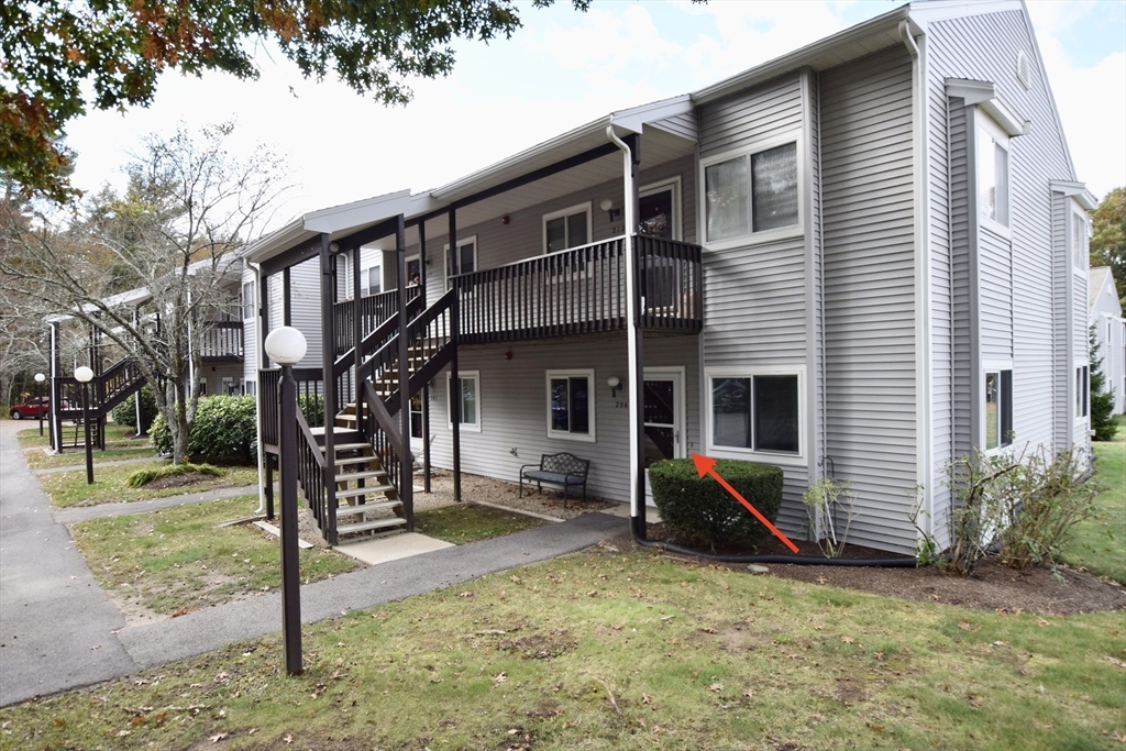 206 Park Place, Raynham, Massachusetts, 2 Bedrooms Bedrooms, 4 Rooms Rooms,1.5 BathroomsBathrooms,Residential Lease,For Rent,Park Place,73447916