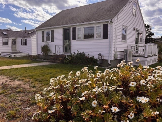 215 Standish St, Marshfield, Massachusetts, 2 Bedrooms Bedrooms, 4 Rooms Rooms,1 BathroomBathrooms,Residential Lease,For Rent,Standish St,73447480