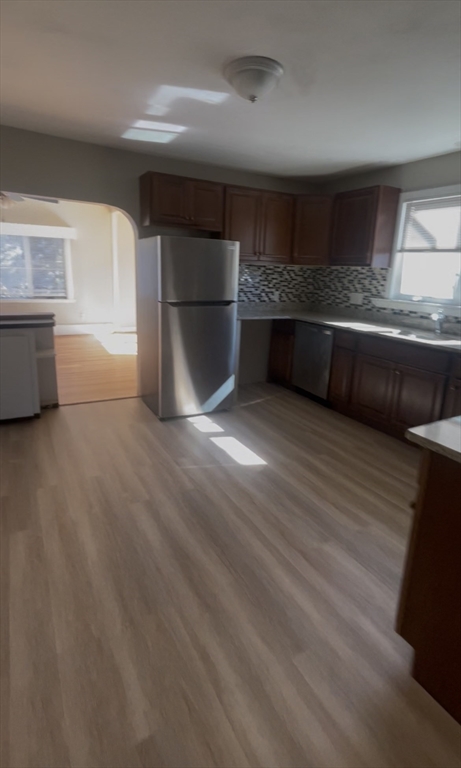 298 Hurley Street, Cambridge, Massachusetts, 4 Bedrooms Bedrooms, 7 Rooms Rooms,2 BathroomsBathrooms,Residential Lease,For Rent,Hurley Street,73413602