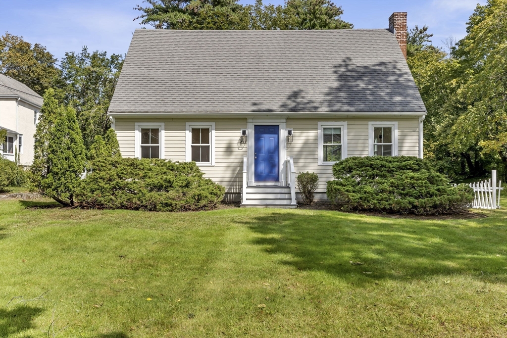 231-R Lincoln St, Hingham, Massachusetts, 3 Bedrooms Bedrooms, 7 Rooms Rooms,1.5 BathroomsBathrooms,Residential Lease,For Rent,Lincoln St,73444081