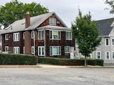 25 Mount Vernon Street, Arlington, Massachusetts, 7 Bedrooms Bedrooms, 14 Rooms Rooms,2 BathroomsBathrooms,Residential Income,For Sale,Mount Vernon Street,73443256