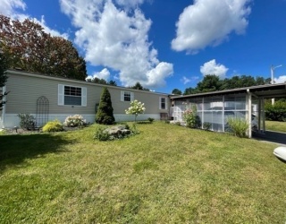 322 Poplar Ave, Sturbridge, Massachusetts, 2 Bedrooms Bedrooms, 4 Rooms Rooms,2 BathroomsBathrooms,Residential,For Sale,Poplar Ave,73442737