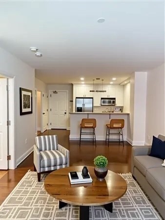 116 Rantoul St, Beverly, Massachusetts, 1 Bedroom Bedrooms, 4 Rooms Rooms,1 BathroomBathrooms,Residential Lease,For Rent,Rantoul St,73451659