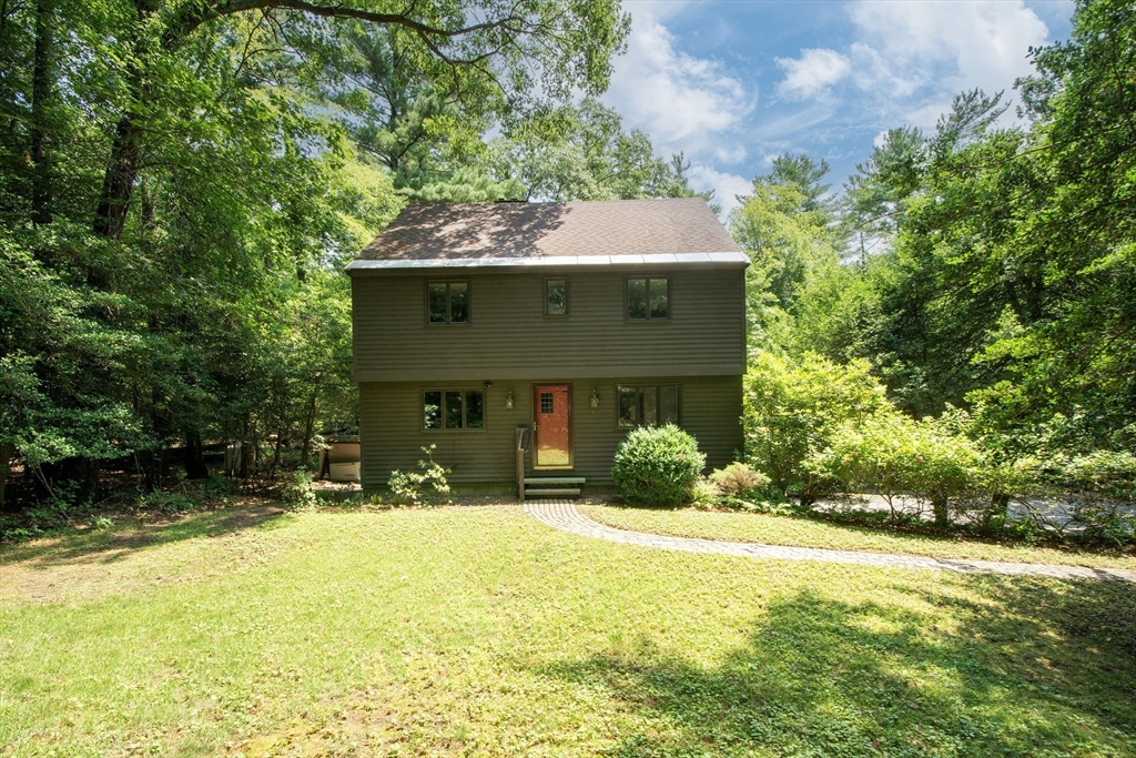 25 Gendarme Place, Norwell, Massachusetts, 3 Bedrooms Bedrooms, 5 Rooms Rooms,2 BathroomsBathrooms,Residential,For Sale,Gendarme Place,73410965