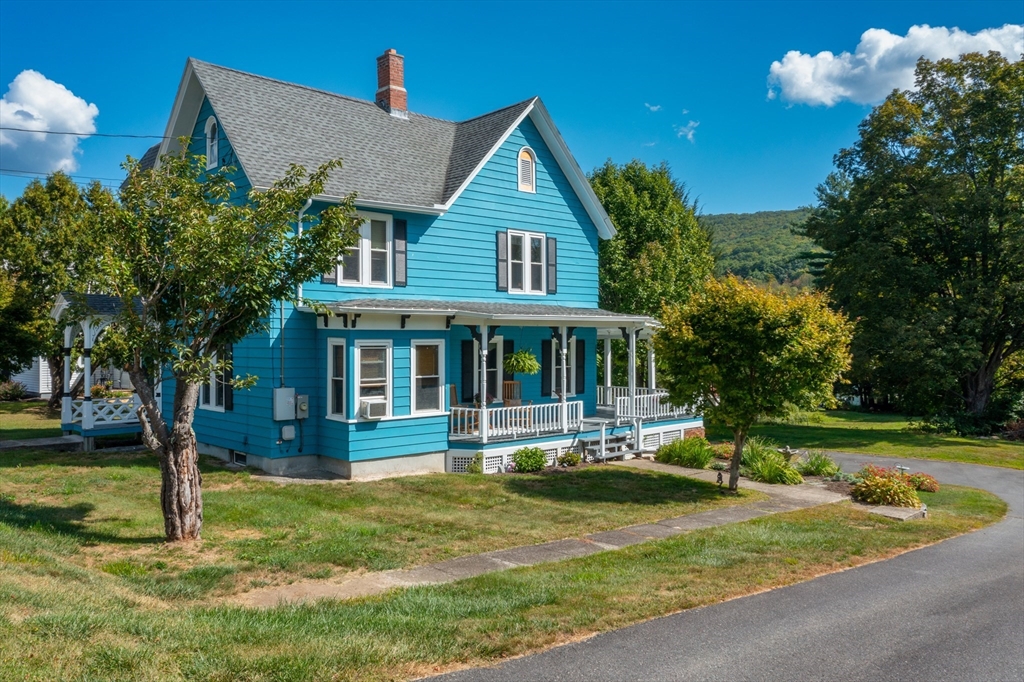 7 William St, Chester, Massachusetts, 3 Bedrooms Bedrooms, 6 Rooms Rooms,2 BathroomsBathrooms,Residential,For Sale,William St,73426670