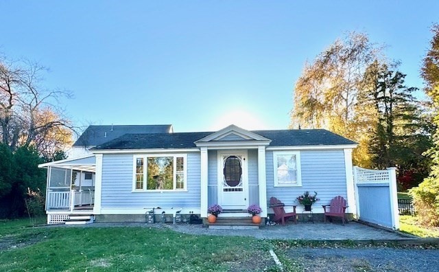 40 Hanley Ct, Marshfield, Massachusetts, 1 Bedroom Bedrooms, 4 Rooms Rooms,1 BathroomBathrooms,Residential,For Sale,Hanley Ct,73447729