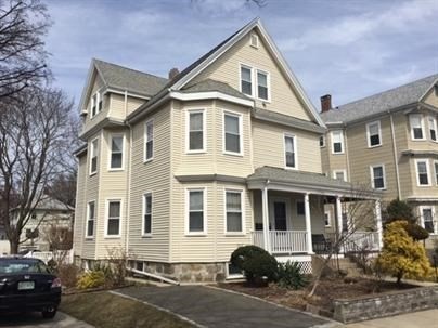 1475 Centre Street, Boston, Massachusetts, 1 Bedroom Bedrooms, 3 Rooms Rooms,1 BathroomBathrooms,Residential Lease,For Rent,Centre Street,73453531