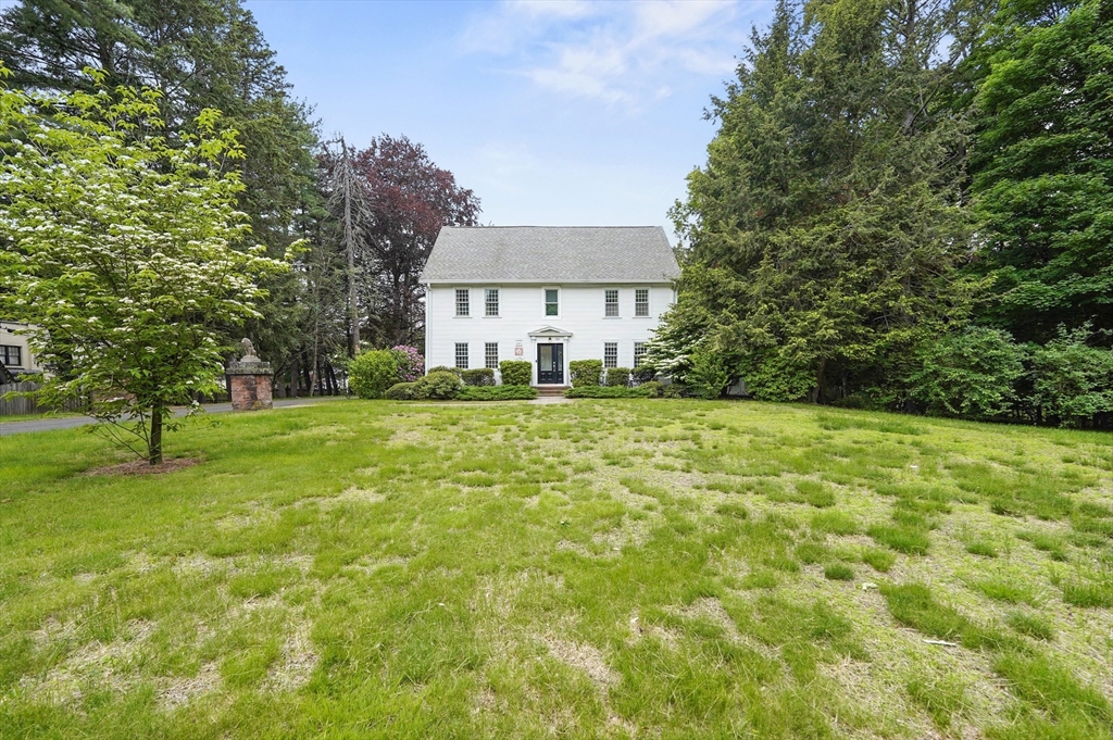 384 Longmeadow St, Longmeadow, Massachusetts, 6 Bedrooms Bedrooms, 11 Rooms Rooms,4 BathroomsBathrooms,Residential,For Sale,Longmeadow St,73381248