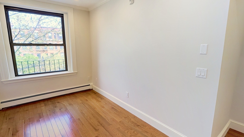 873 Beacon St., Boston, Massachusetts, 2 Rooms Rooms,1 BathroomBathrooms,Residential Lease,For Rent,Beacon St.,73456113