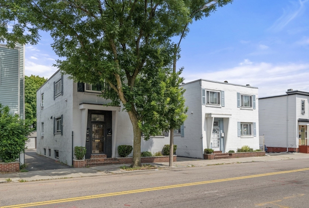 838 Saratoga St, Boston, Massachusetts, 1 Bedroom Bedrooms, 4 Rooms Rooms,1 BathroomBathrooms,Residential Lease,For Rent,Saratoga St,73456846