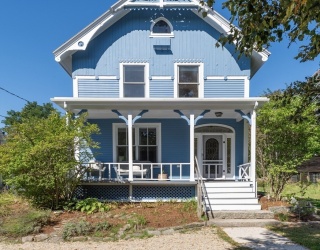 962 Washington St, Gloucester, Massachusetts, 3 Bedrooms Bedrooms, 9 Rooms Rooms,2 BathroomsBathrooms,Residential,For Sale,Washington St,73432654