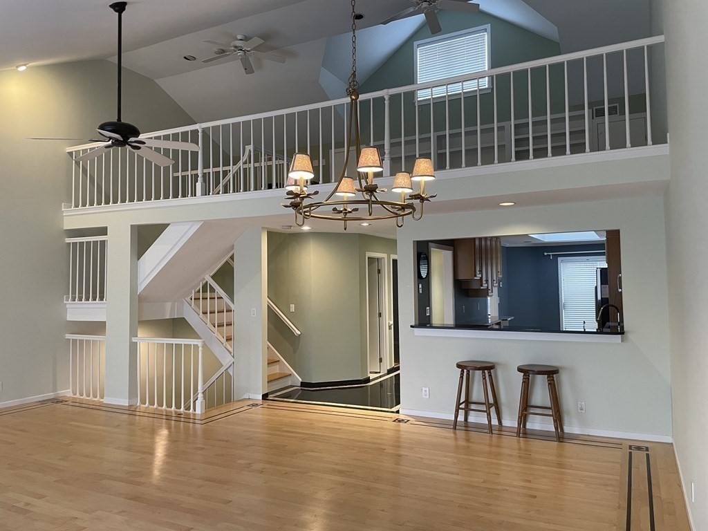 69 Algonquin Rd, Newton, Massachusetts, 3 Bedrooms Bedrooms, 6 Rooms Rooms,2.5 BathroomsBathrooms,Residential Lease,For Rent,Algonquin Rd,73452872