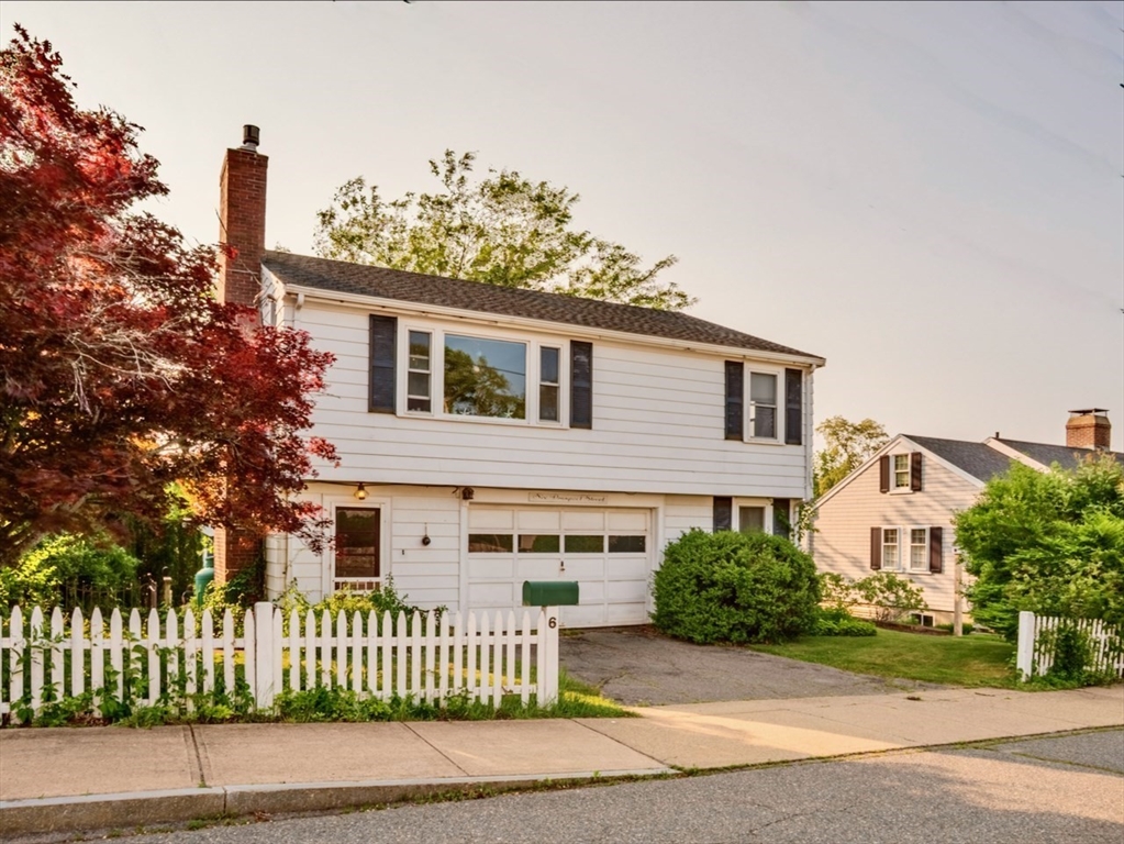 6 Prospect St, Rockport, Massachusetts, 3 Bedrooms Bedrooms, 7 Rooms Rooms,2 BathroomsBathrooms,Residential Income,For Sale,Prospect St,73438342