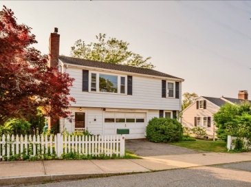 6 Prospect St, Rockport, Massachusetts, 3 Bedrooms Bedrooms, 7 Rooms Rooms,2 BathroomsBathrooms,Residential Income,For Sale,Prospect St,73438342 6 Prospect St, Rockport, Massachusetts, 3 Bedrooms Bedrooms, 7 Rooms Rooms,2 BathroomsBathrooms,Residential Income,For Sale,Prospect St,73438342