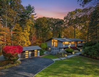 80 Wildwood Road, Andover, Massachusetts, 5 Bedrooms Bedrooms, 11 Rooms Rooms,3 BathroomsBathrooms,Residential,For Sale,Wildwood Road,73447688