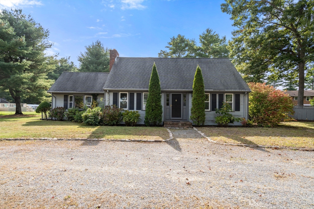 2 Hayes Street, Freetown, Massachusetts, 3 Bedrooms Bedrooms, 6 Rooms Rooms,2 BathroomsBathrooms,Residential,For Sale,Hayes Street,73438364