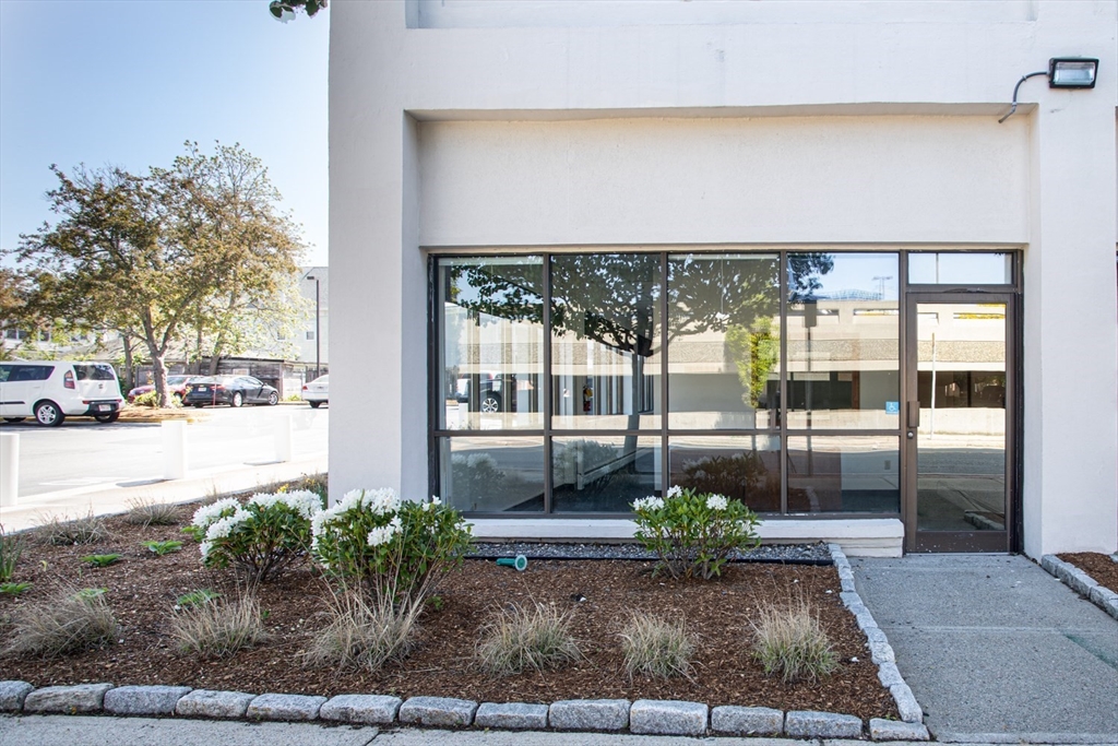 31 School St, Taunton, Massachusetts, ,Commercial Lease,For Rent,School St,73448500