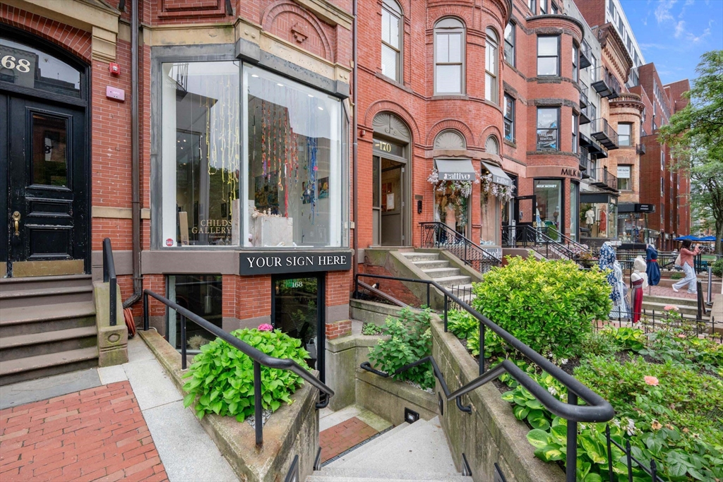 168 Newbury St, Boston, Massachusetts, ,Commercial Lease,For Rent,Newbury St,73409559