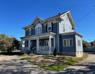 558 Pleasant Street, Norwood, Massachusetts, 7 Bedrooms Bedrooms, 14 Rooms Rooms,5 BathroomsBathrooms,Residential Income,For Sale,Pleasant Street,73446281