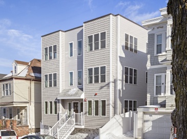 21 Thornton St, Revere, Massachusetts, 4 Bedrooms Bedrooms, 7 Rooms Rooms,3 BathroomsBathrooms,Residential,For Sale,Thornton St,73338478